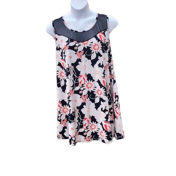SJS Dresses & Skirts - Floral Print A-line Print Shift Dress